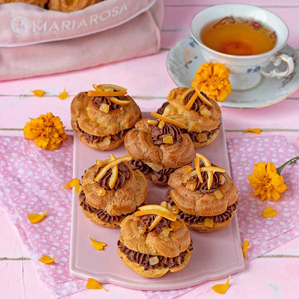 Zeppole con crema al cioccolato e arance candite