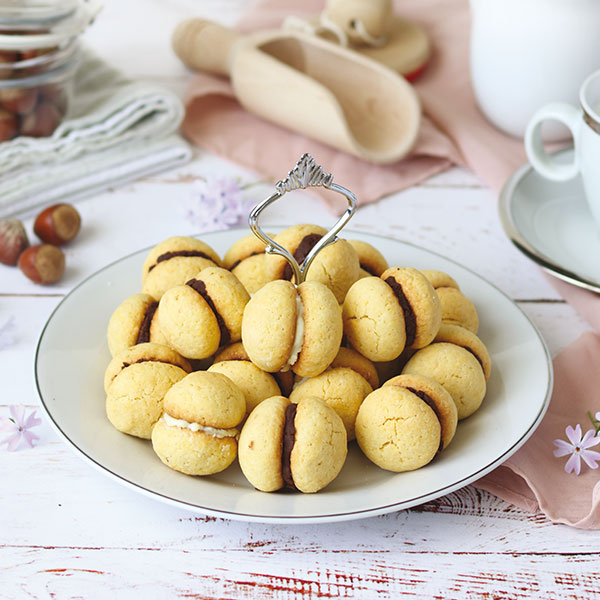 Baci  di dama