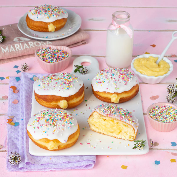 Bomboloni con glassa allo zucchero