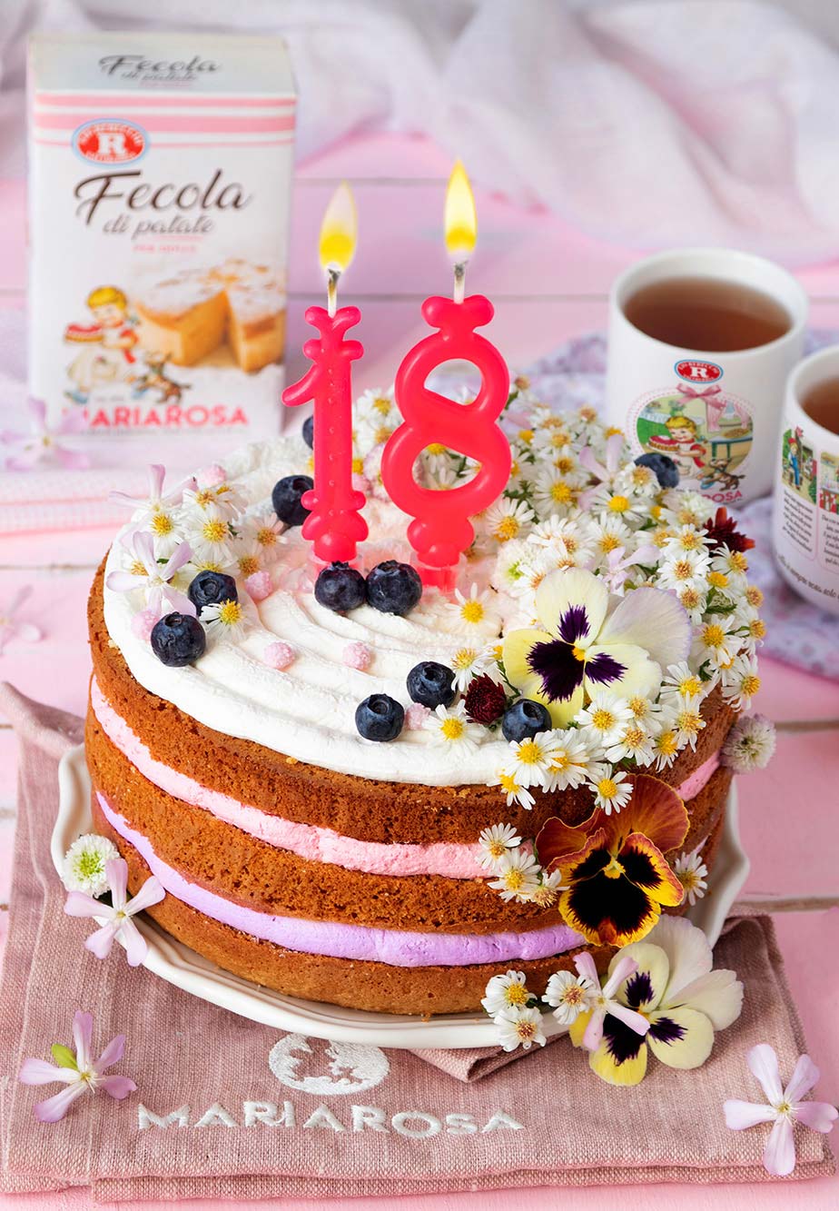 Torta di compleanno ai mirtilli profumata al limone di  Mariarosa