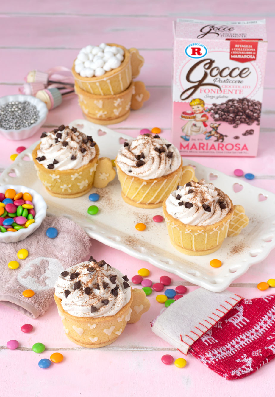 Dolci tazzine di pasta frolla