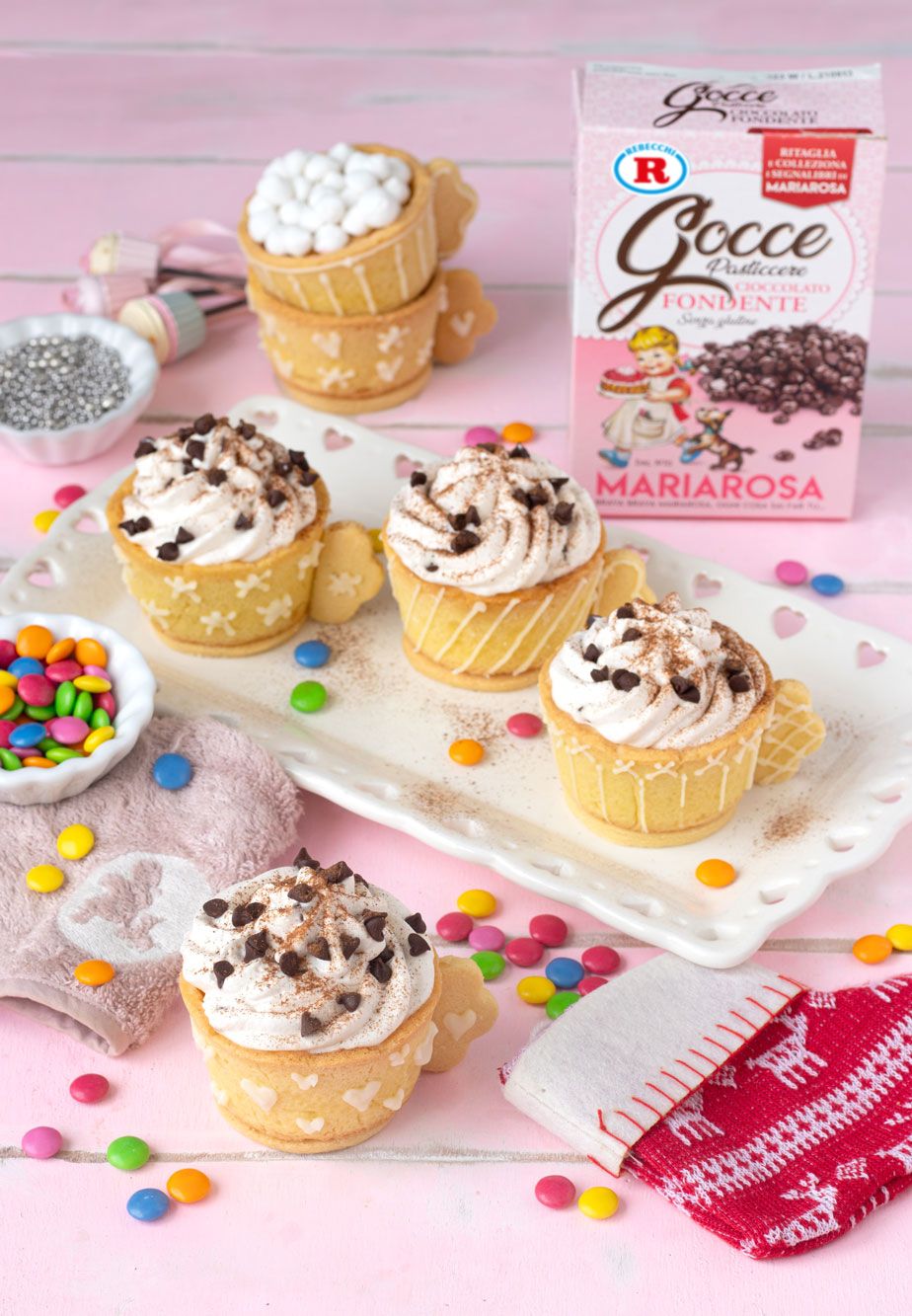 Dolci tazzine di pasta frolla